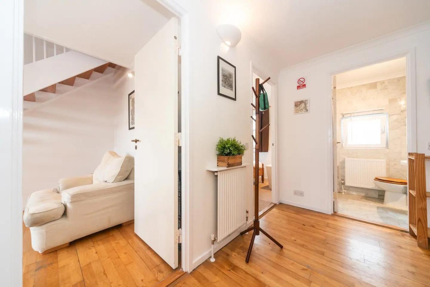 Sunny Maisonette With Views Over Canary Wharf, London Exterior photo